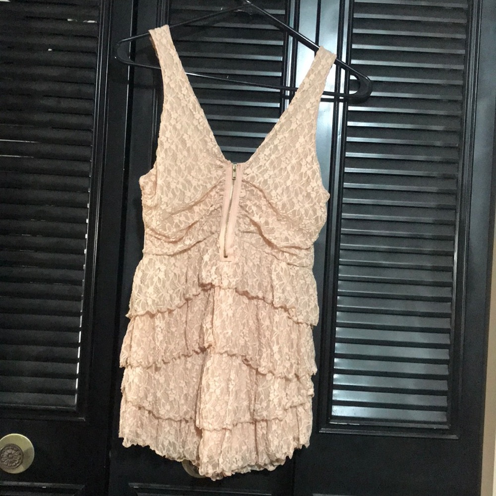 Light pink ruffled top